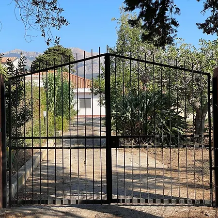Levante Villa Lascari