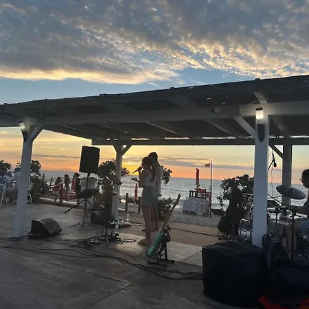 Levante, Relax Esclusivo In Riva Al Mare Vicino Cefalu Villa
